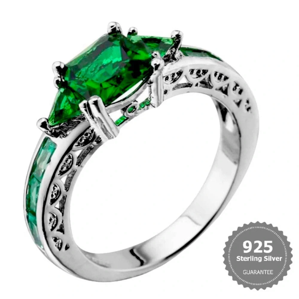 New Woman’s Stamped S925 Sterling Silver Floral Celtic 10CT Emerald Ring